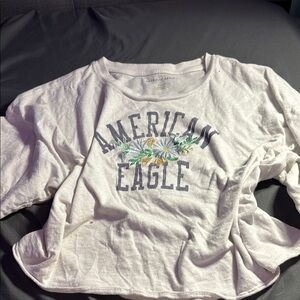 American Eagle Outfitters White Graphic Women's Top